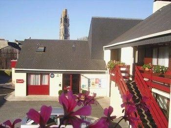 Hostellerie Des Enclos Guimiliau Екстериор снимка