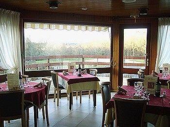 Hostellerie Des Enclos Guimiliau Екстериор снимка